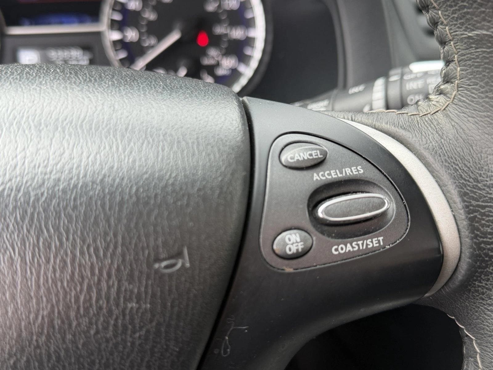 2020 INFINITI QX60 - Image 15