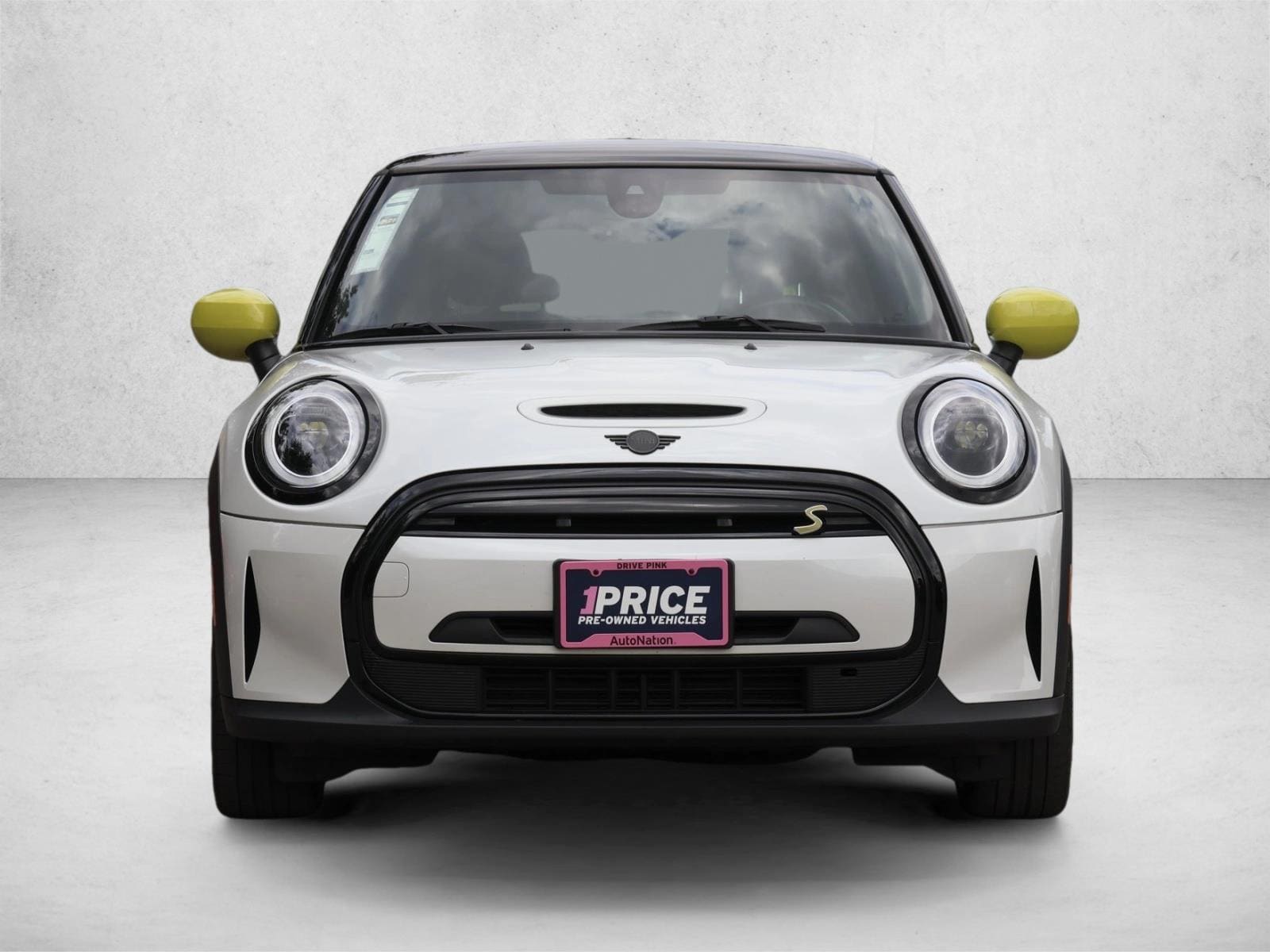 Used 2024 MINI Hardtop 2 Door SE with VIN WMW13DJ07R2U66220 for sale in Des Plaines, IL