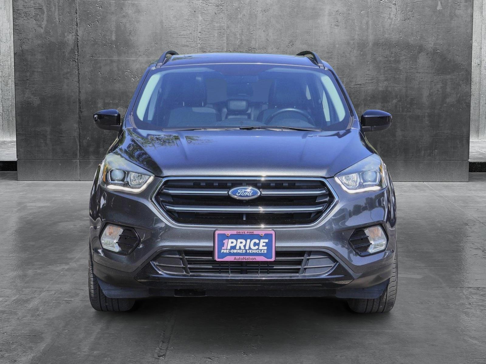 Used 2017 Ford Escape SE with VIN 1FMCU0G95HUB75009 for sale in Des Plaines, IL