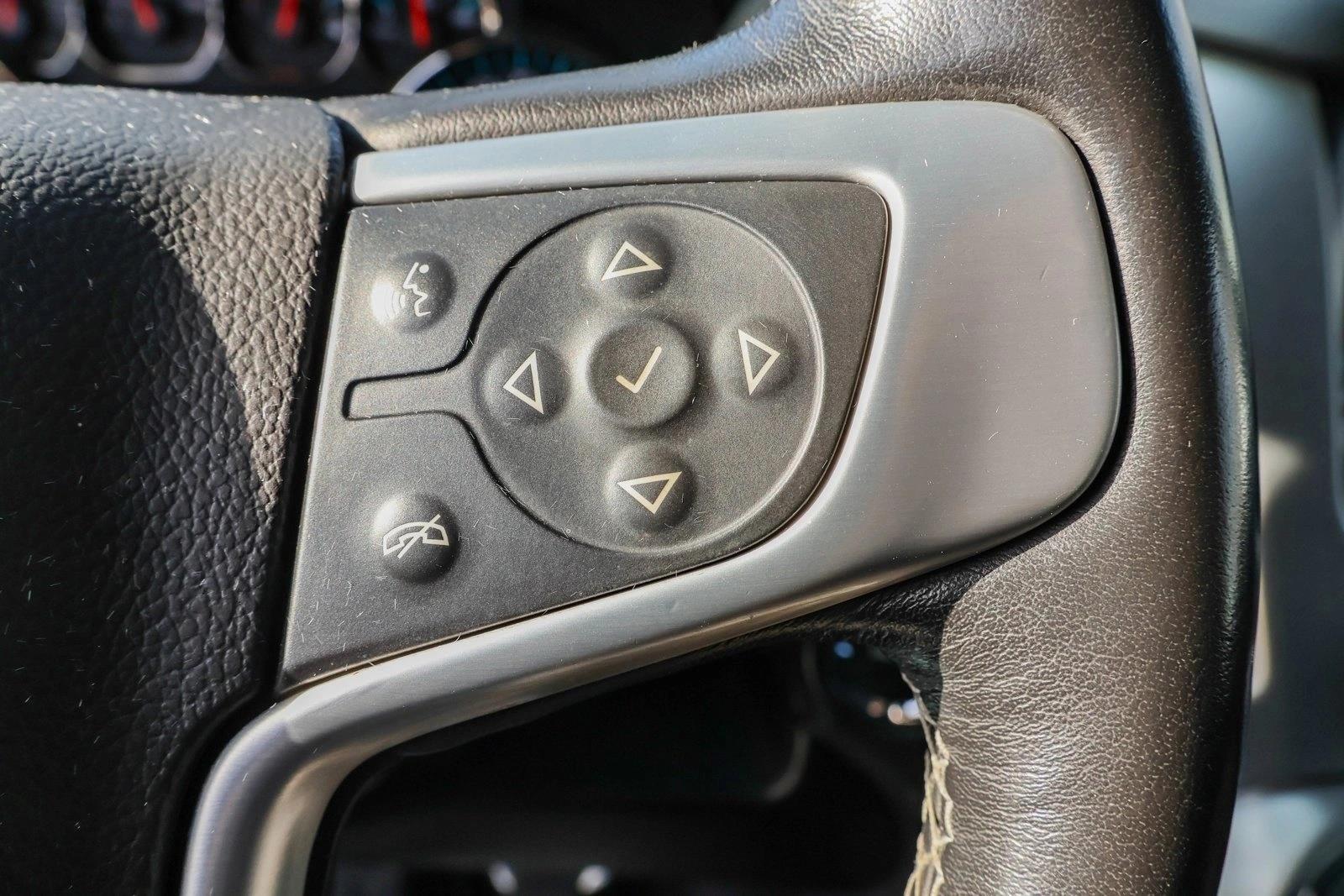 2018 GMC YUKON - Image 16