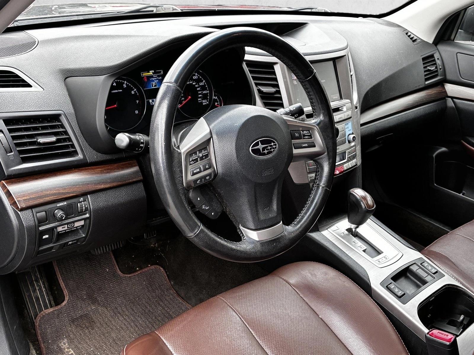 2013 SUBARU OUTBACK - Image 10