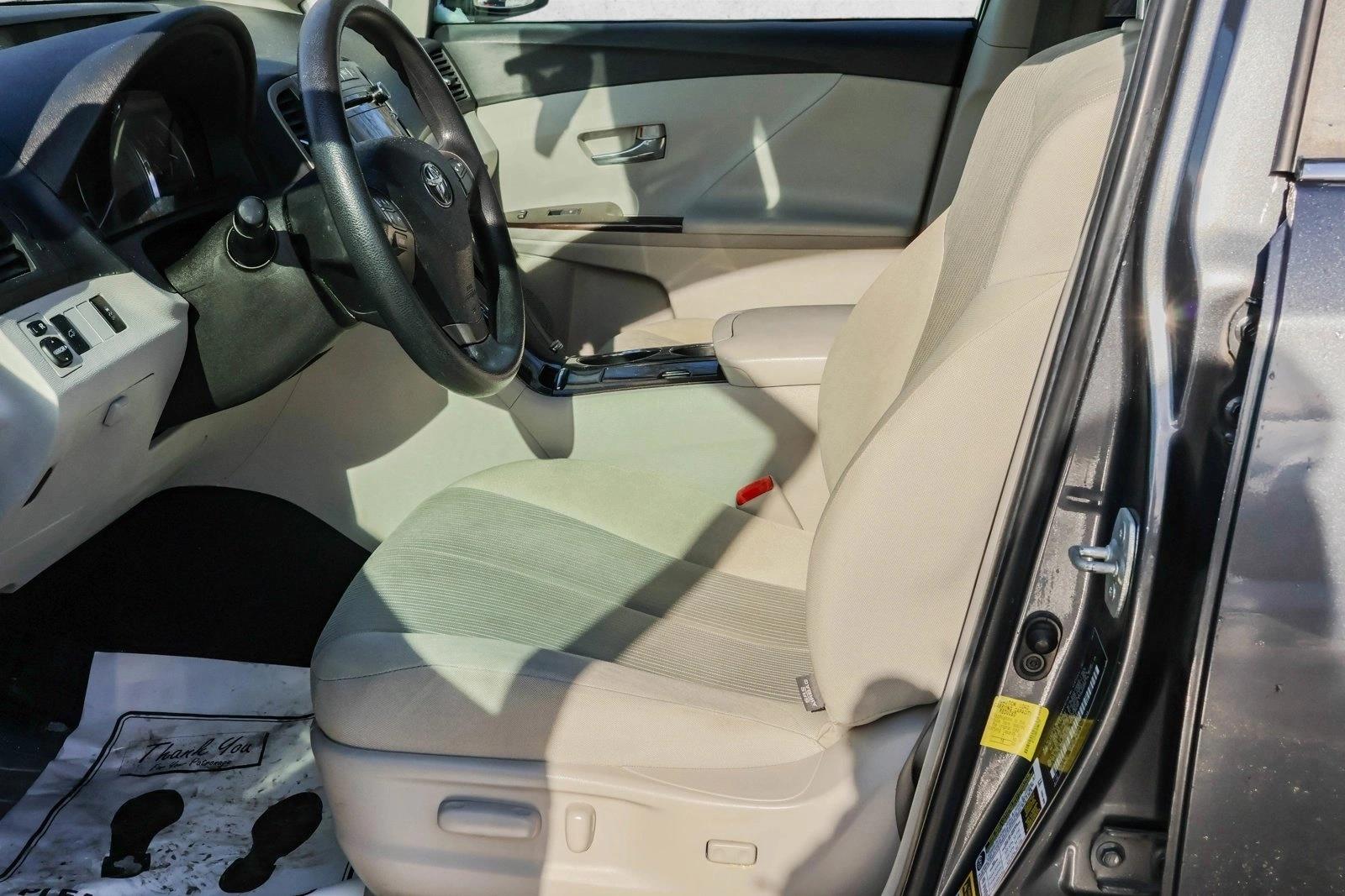 2011 TOYOTA VENZA - Image 11