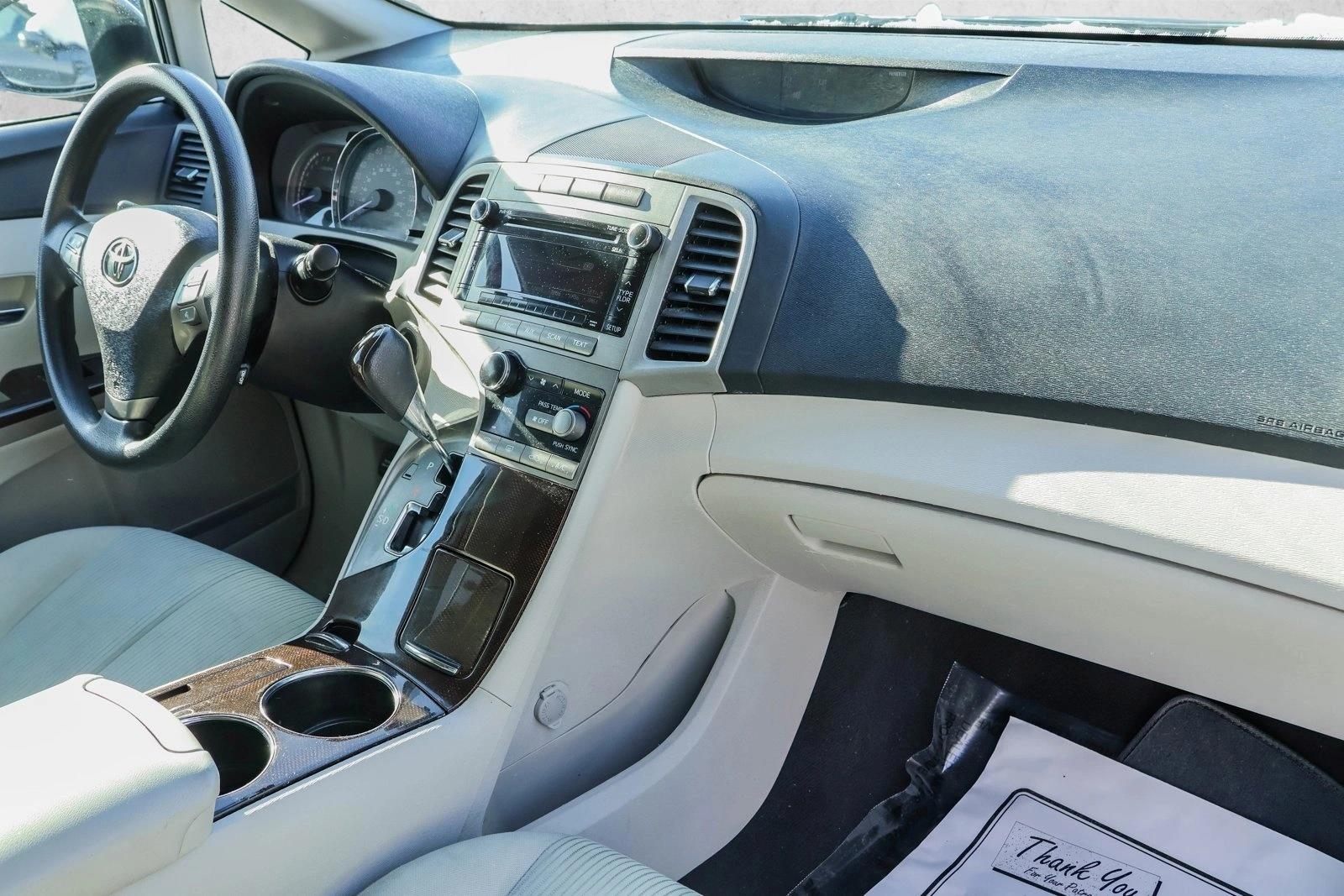 2011 TOYOTA VENZA - Image 27