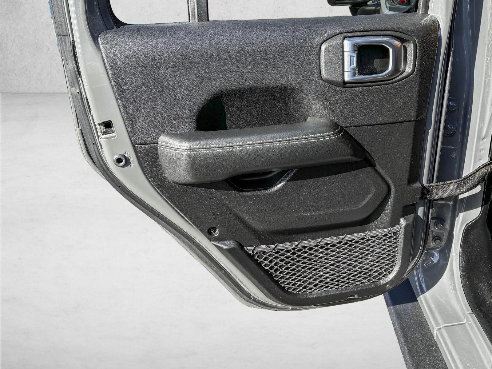 2021 JEEP WRANGLER - Image 23