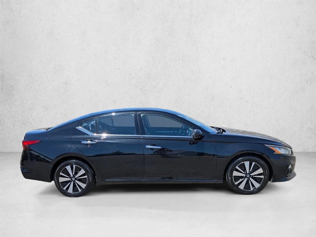 Used 2019 Nissan Altima 2.5 SV Sedan