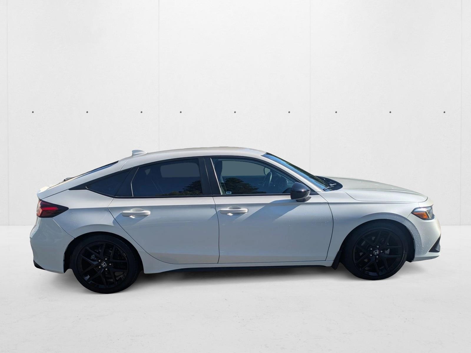 2022 Honda Civic Sport Hatchback photo 4