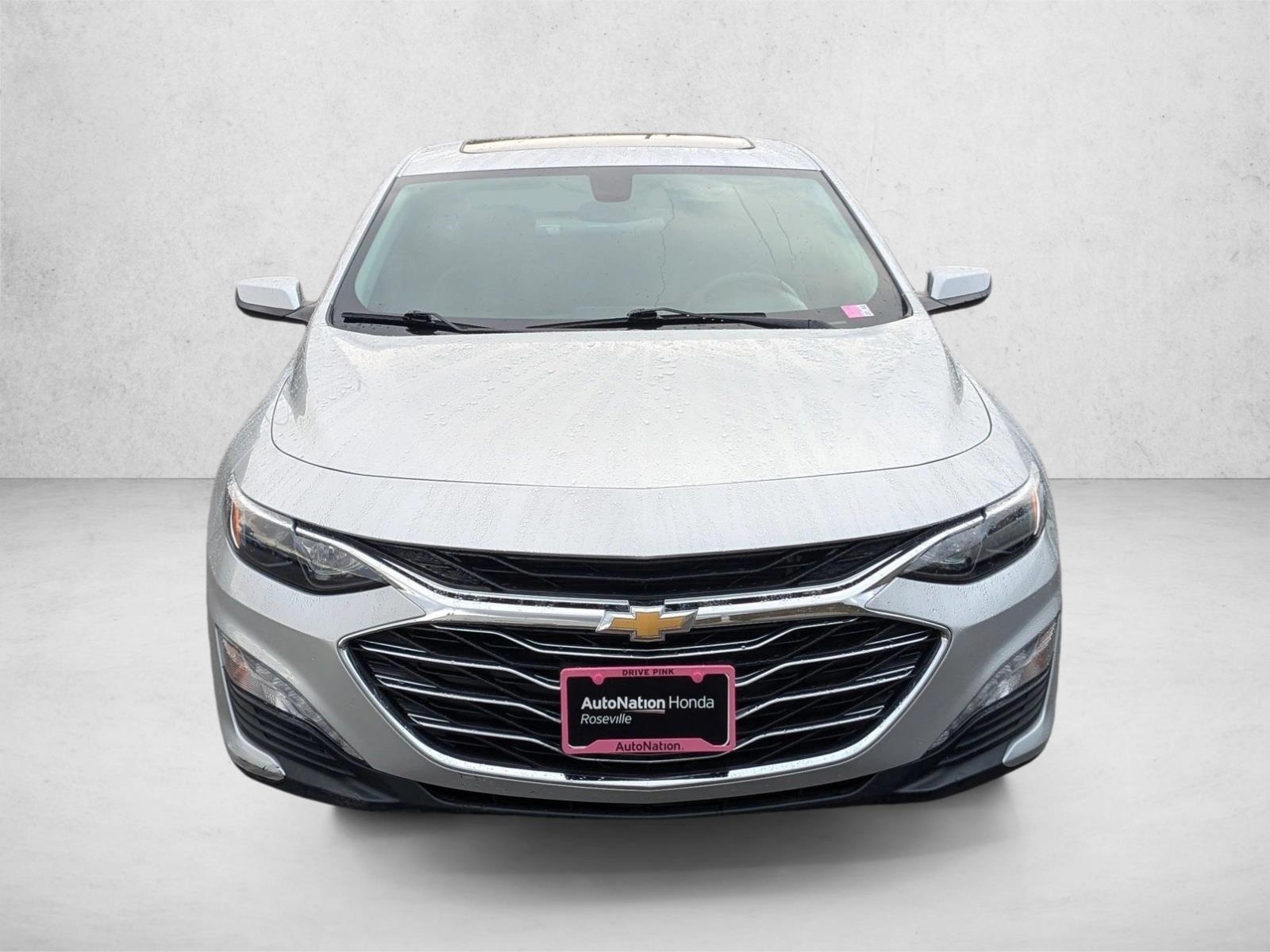 2022 Chevrolet Malibu 1LT photo 2