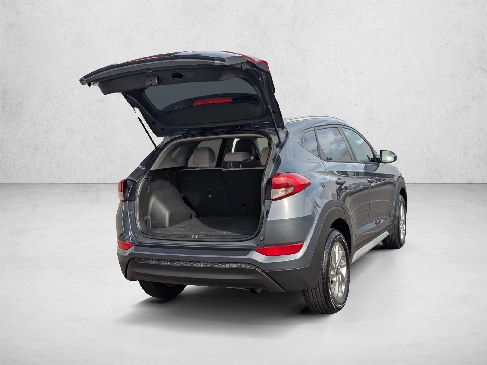 2017 Hyundai Tucson SE photo 5