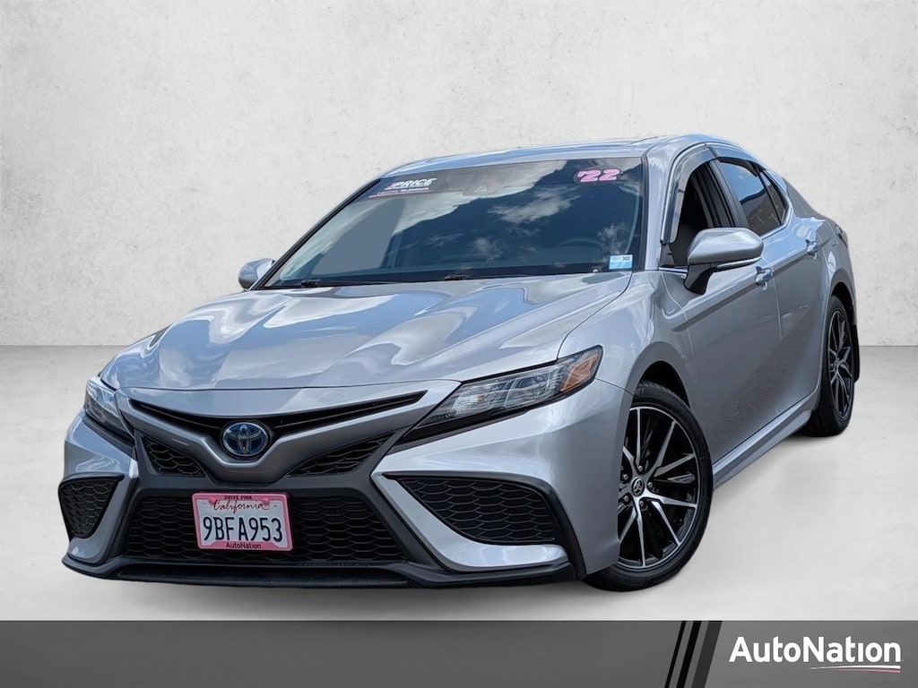 Used 2022 Toyota Camry Hybrid SE Sedan