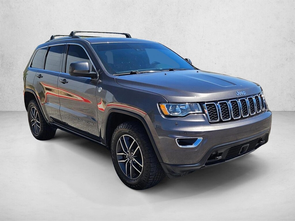 Used 2020 Jeep Grand Cherokee Laredo SUV