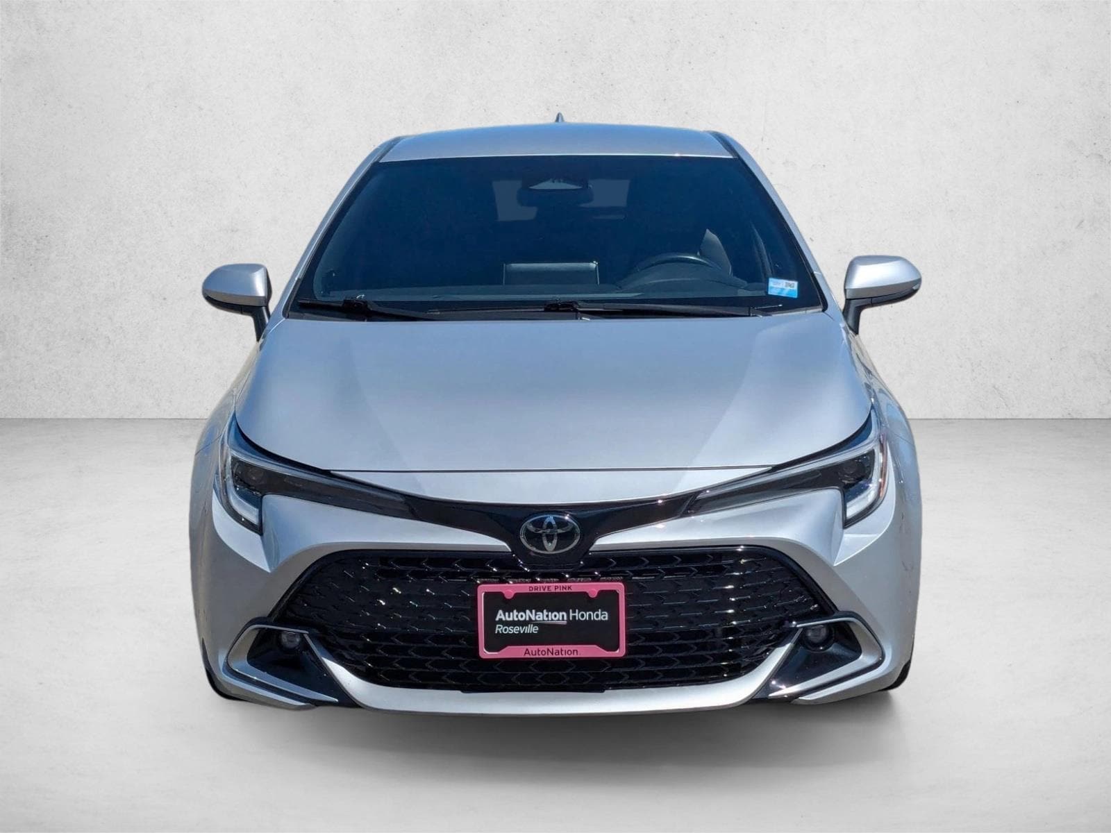 2023 Toyota Corolla Hatchback XSE photo 2