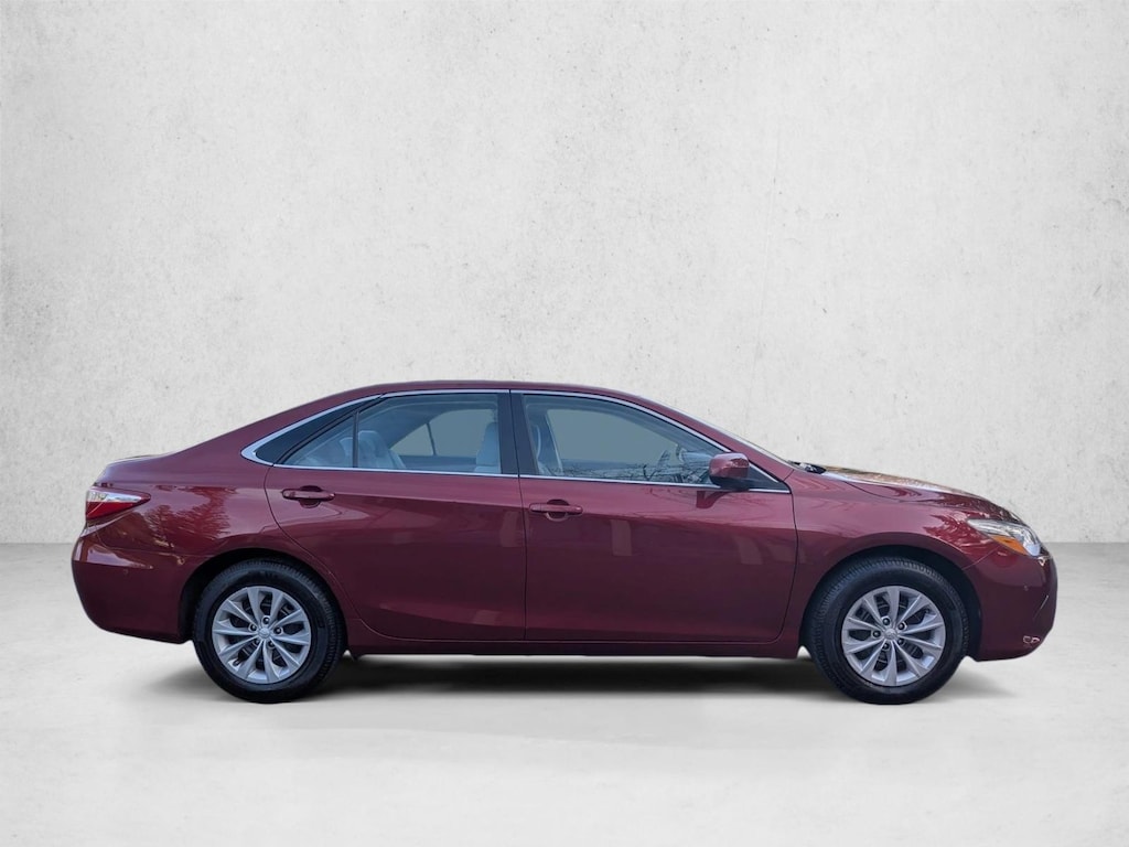 Used 2015 Toyota Camry LE Sedan