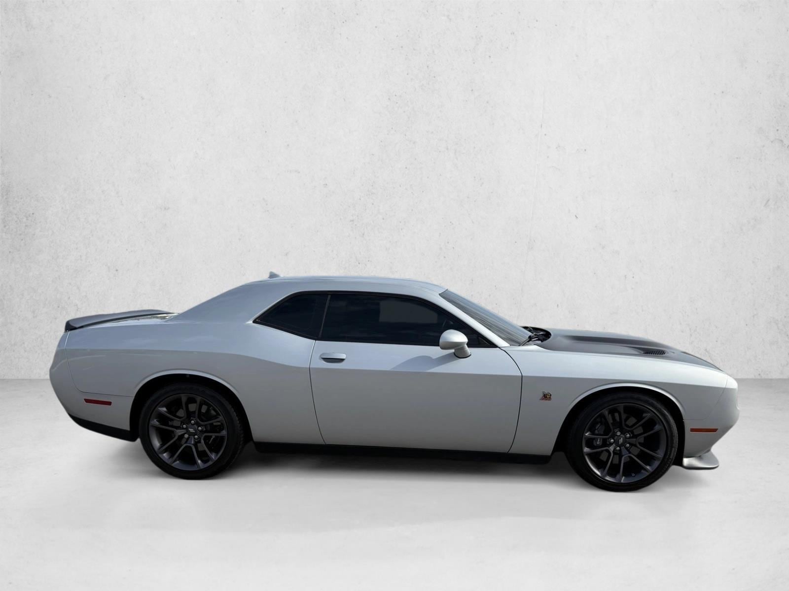 2023 Dodge Challenger R/T Scat Pack photo 4