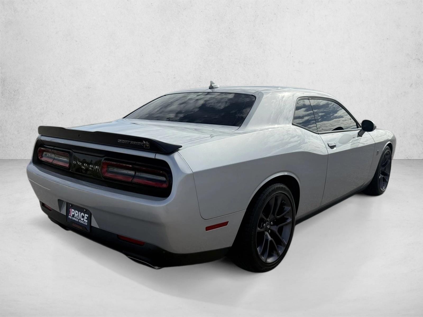 2023 Dodge Challenger R/T Scat Pack photo 5