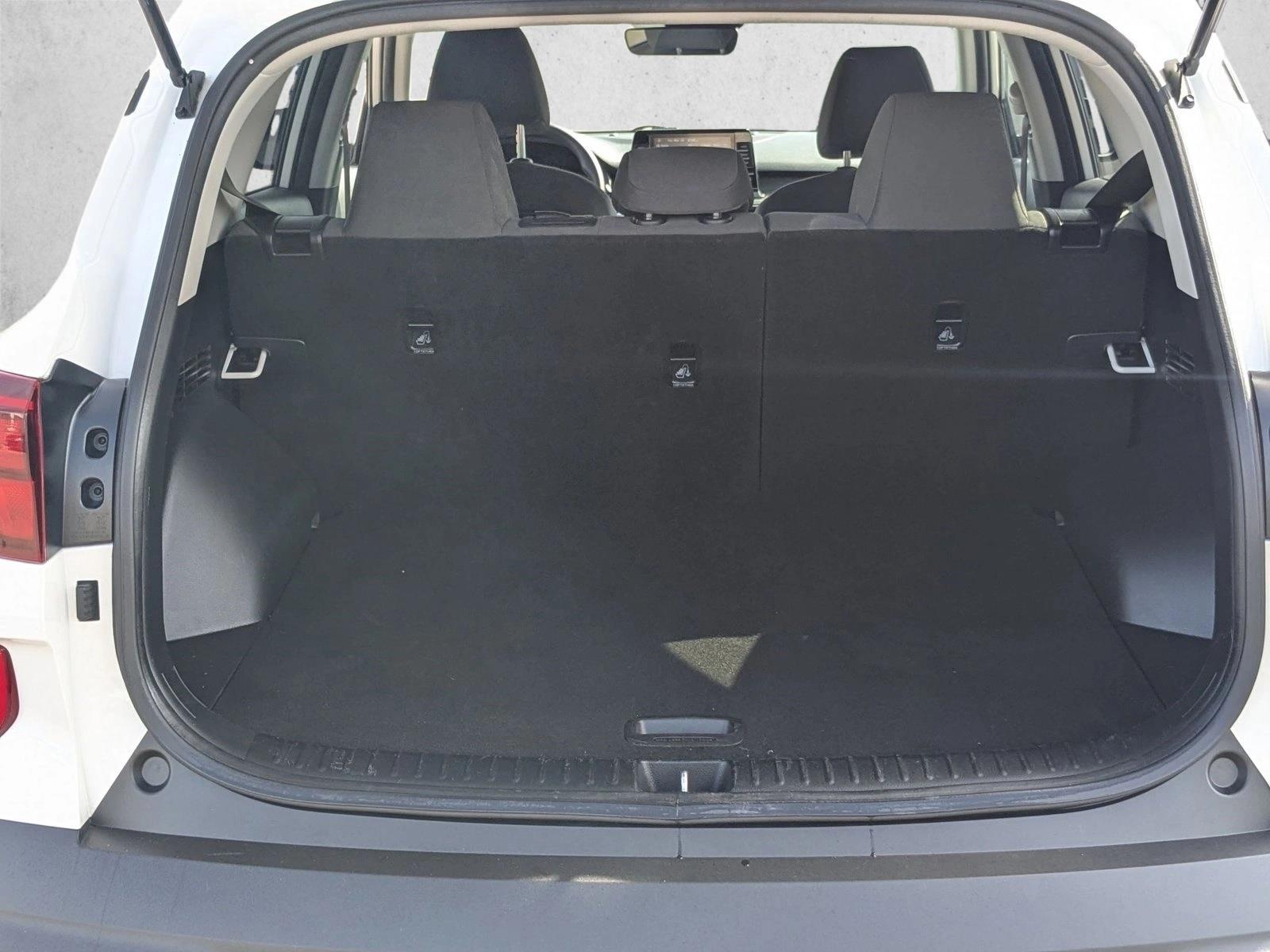 2022 Kia Seltos LX photo 6