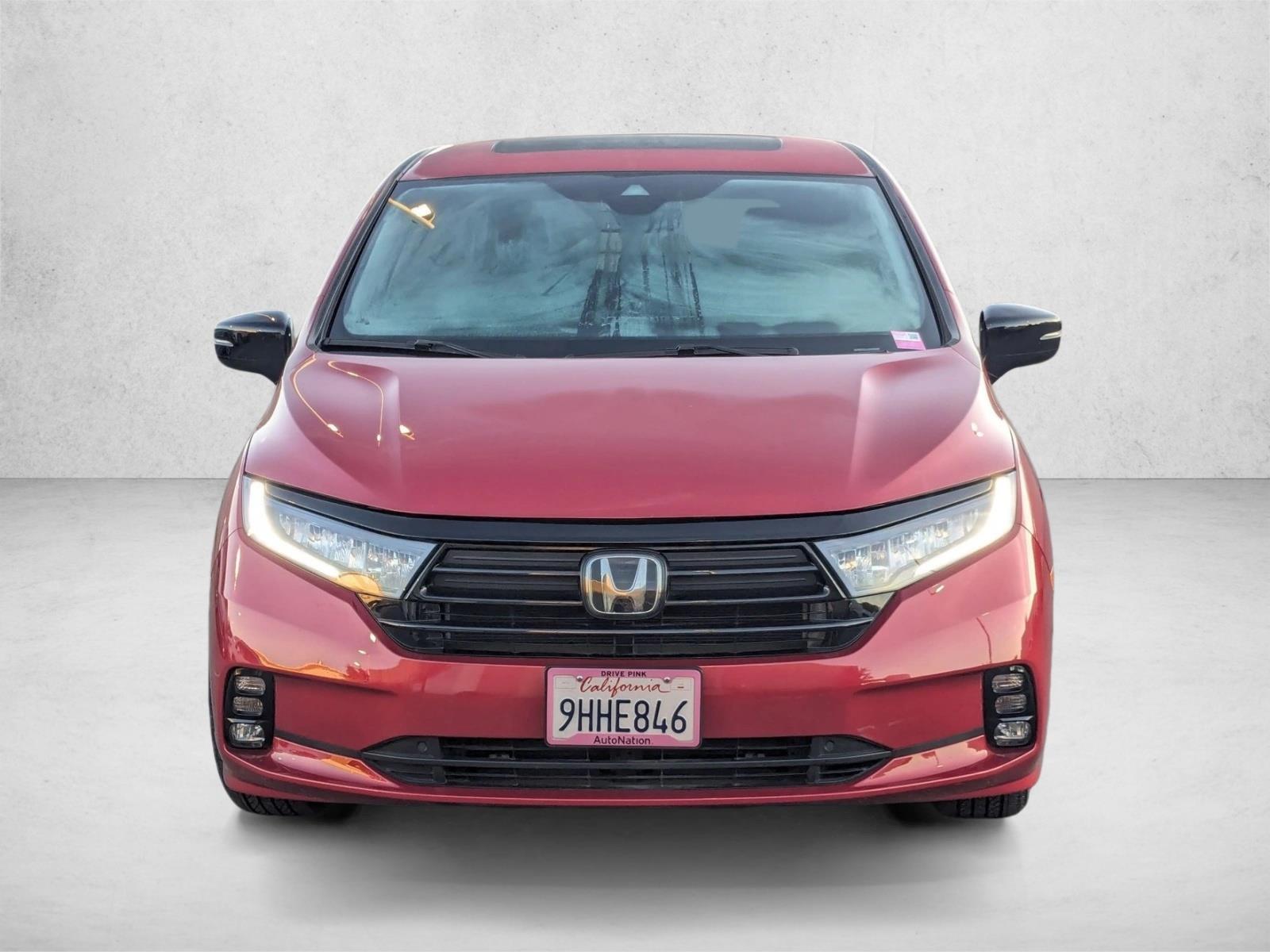 2023 Honda Odyssey Sport photo 2