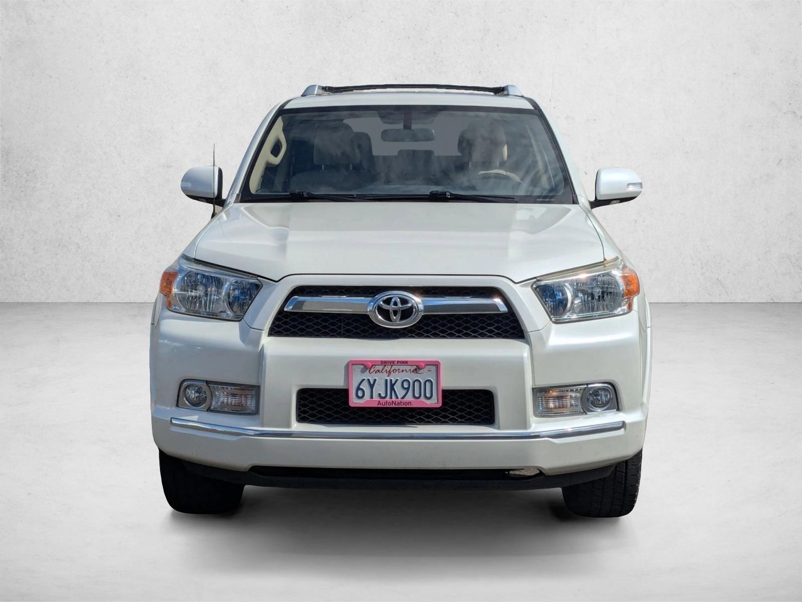 2013 Toyota 4Runner SR5 photo 2
