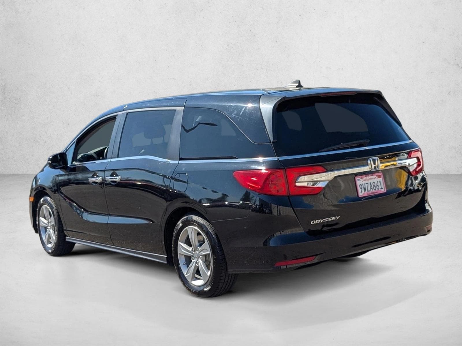 2018 Honda Odyssey EX-L photo 3