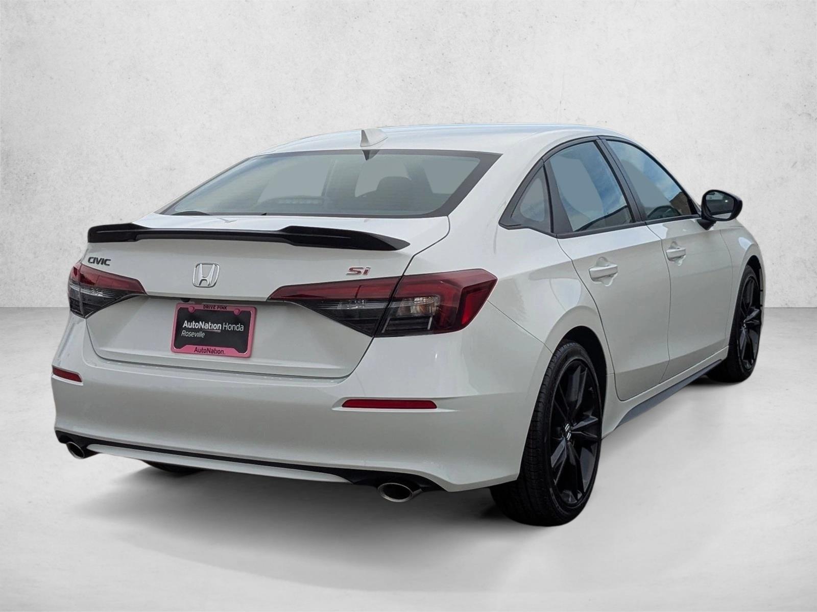 2026 Honda Civic Si photo 2