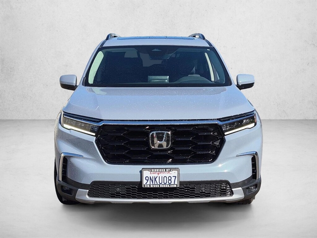Certified 2025 Honda Pilot Touring SUV
