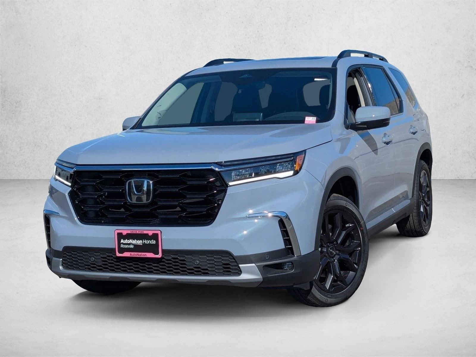 2025 Honda Pilot Touring's photo