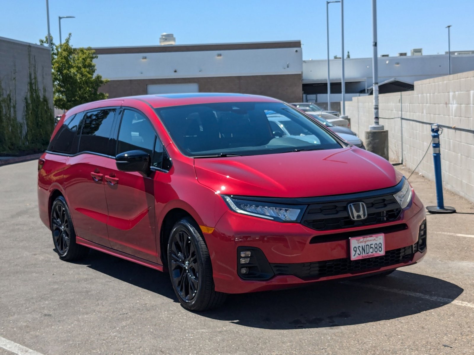 2025 Honda Odyssey photo 3