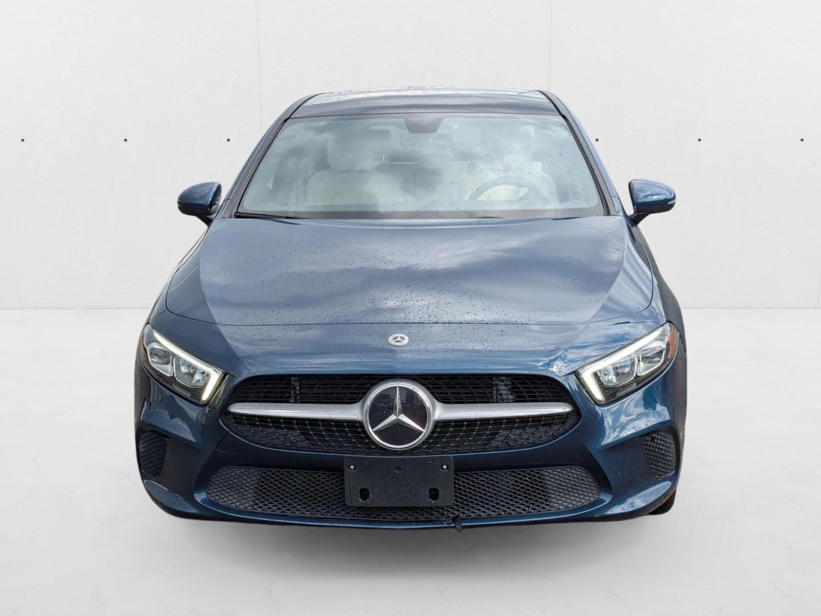 2022 Mercedes Benz A 220 4MATIC photo 2