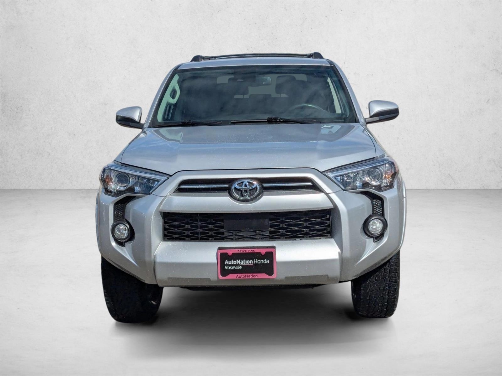 2020 Toyota 4Runner SR5 photo 2