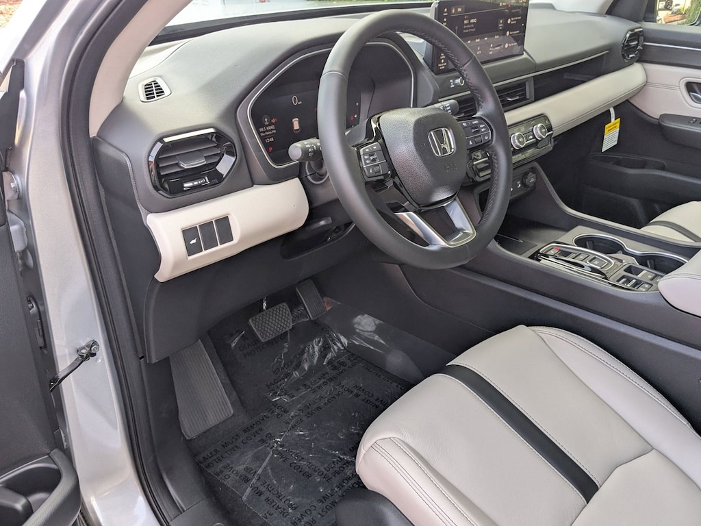 New 2026 Honda Pilot Touring S SUV