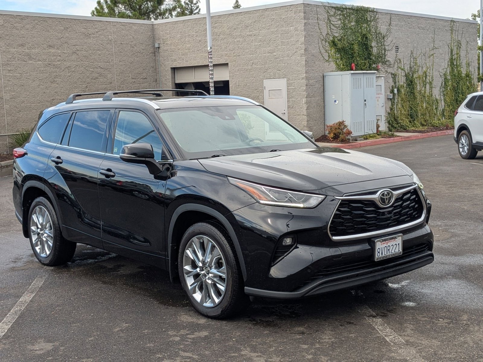 2021 Toyota Highlander Limited photo 3