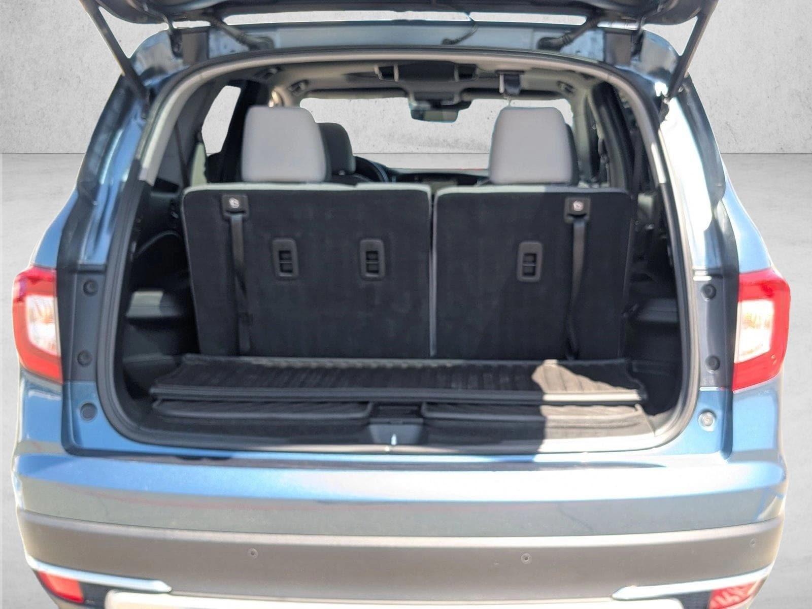 2022 Honda Pilot Touring 7 Passenger photo 5