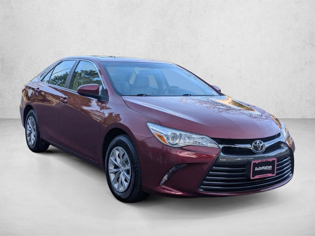 Used 2015 Toyota Camry LE Sedan
