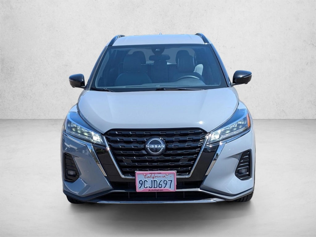 Used 2022 Nissan Kicks SR SUV
