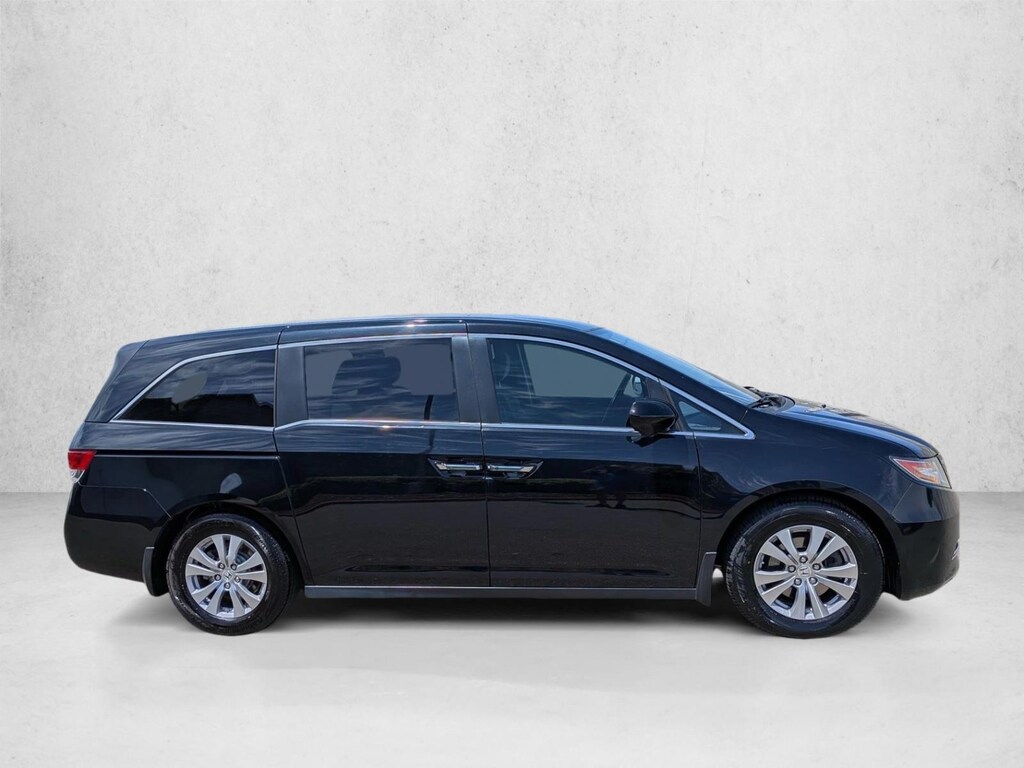 Certified 2016 Honda Odyssey SE Van Passenger Van