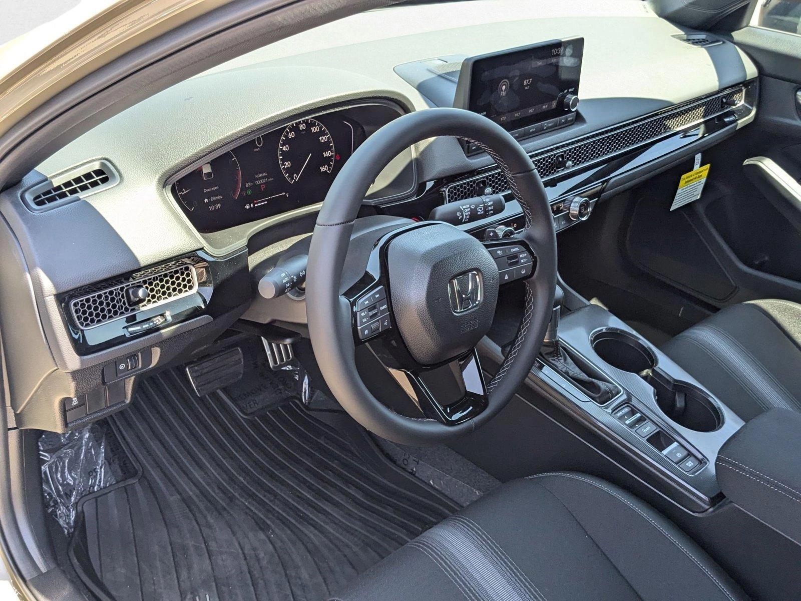2025 Honda Civic Sport Hatchback photo 3