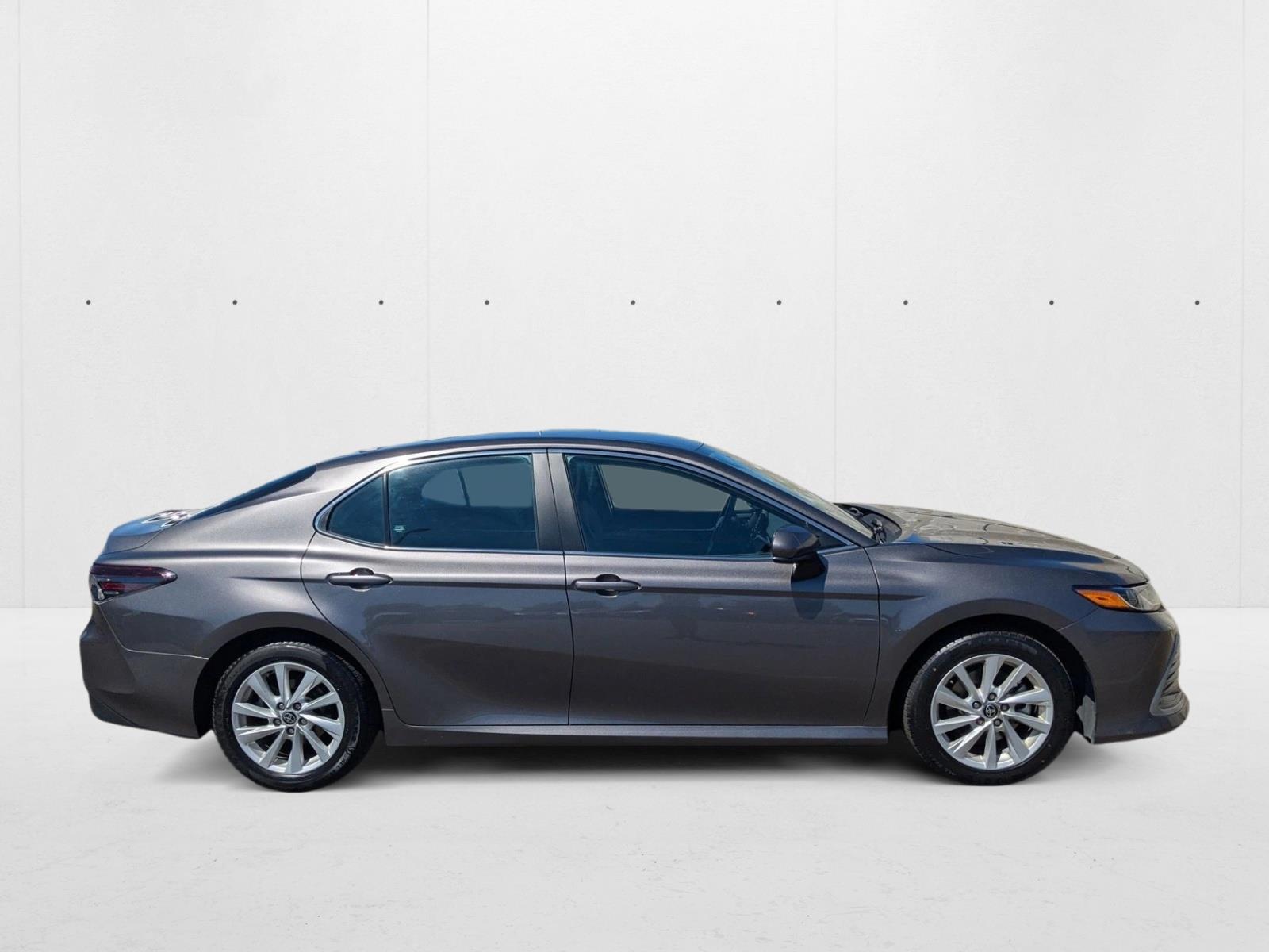 2024 Toyota Camry LE photo 4