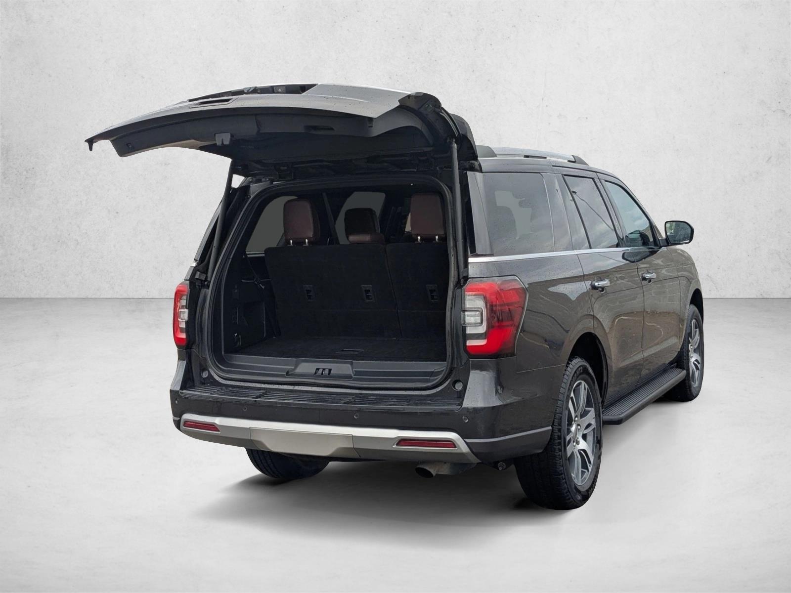 2024 Ford Expedition Limited photo 4