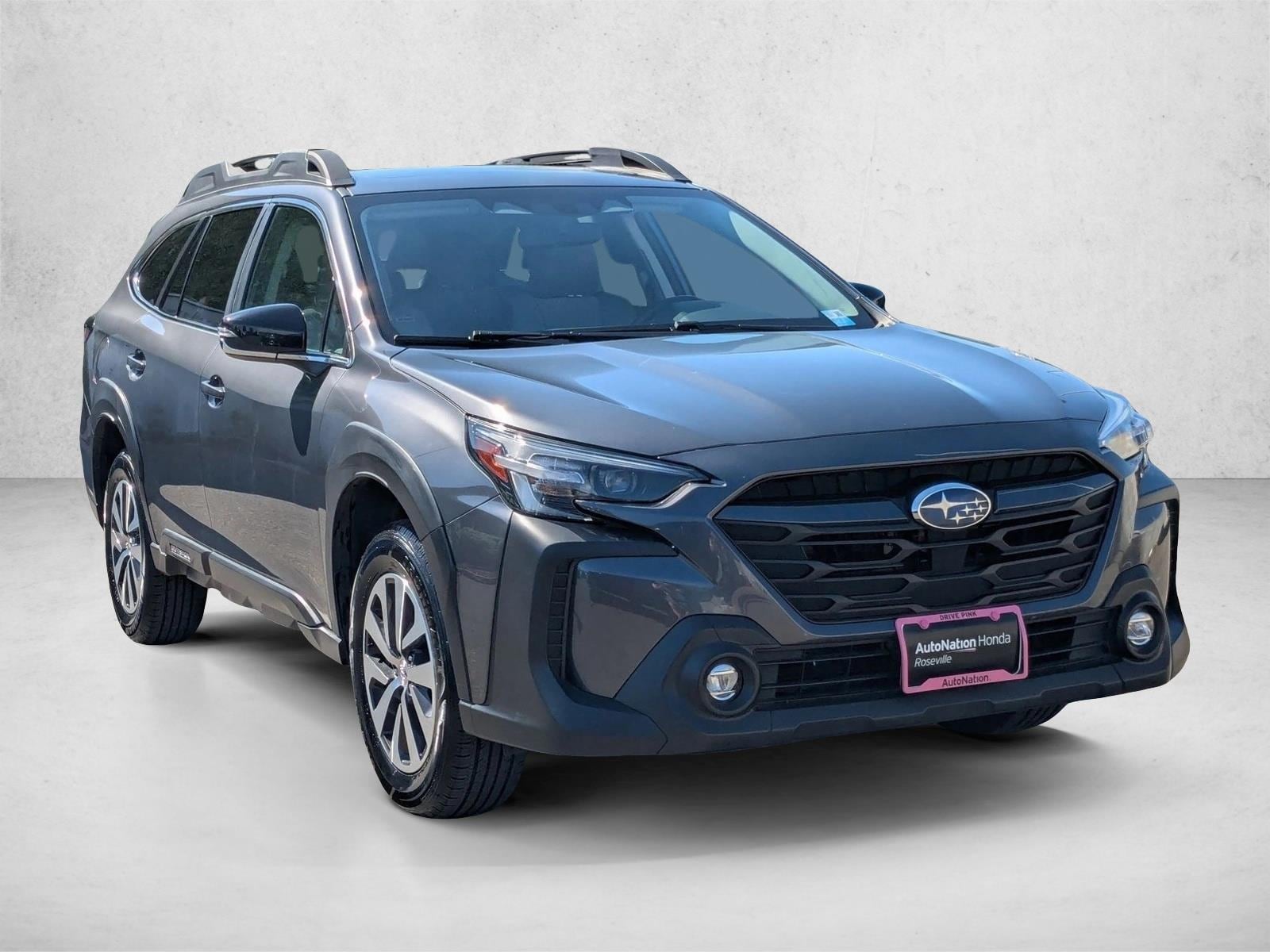 2025 Subaru Outback Premium photo 3