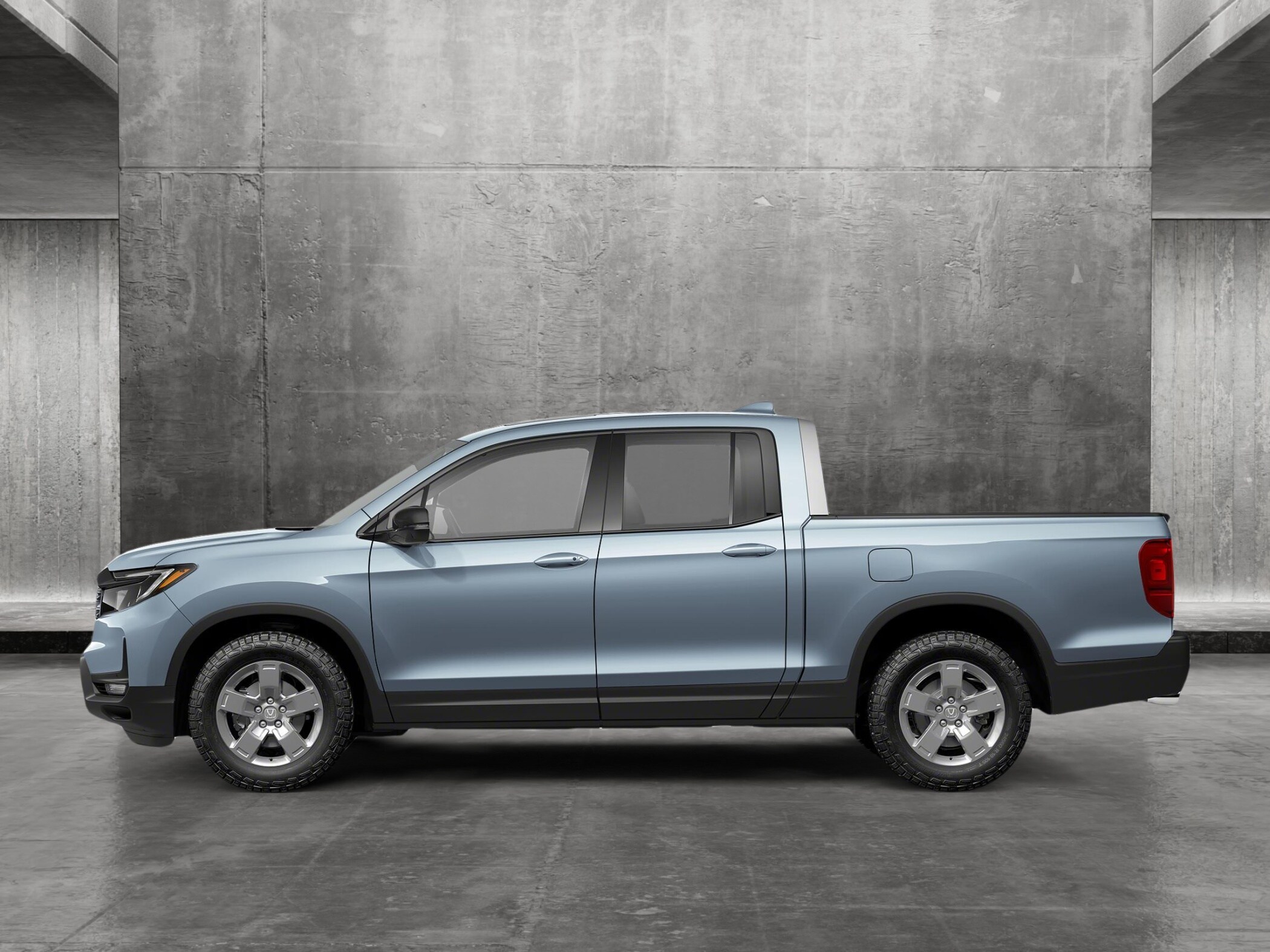 2025 Honda Ridgeline TrailSport photo 2