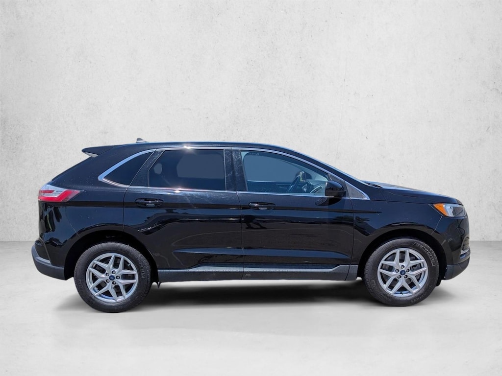 Used 2022 Ford Edge SUV