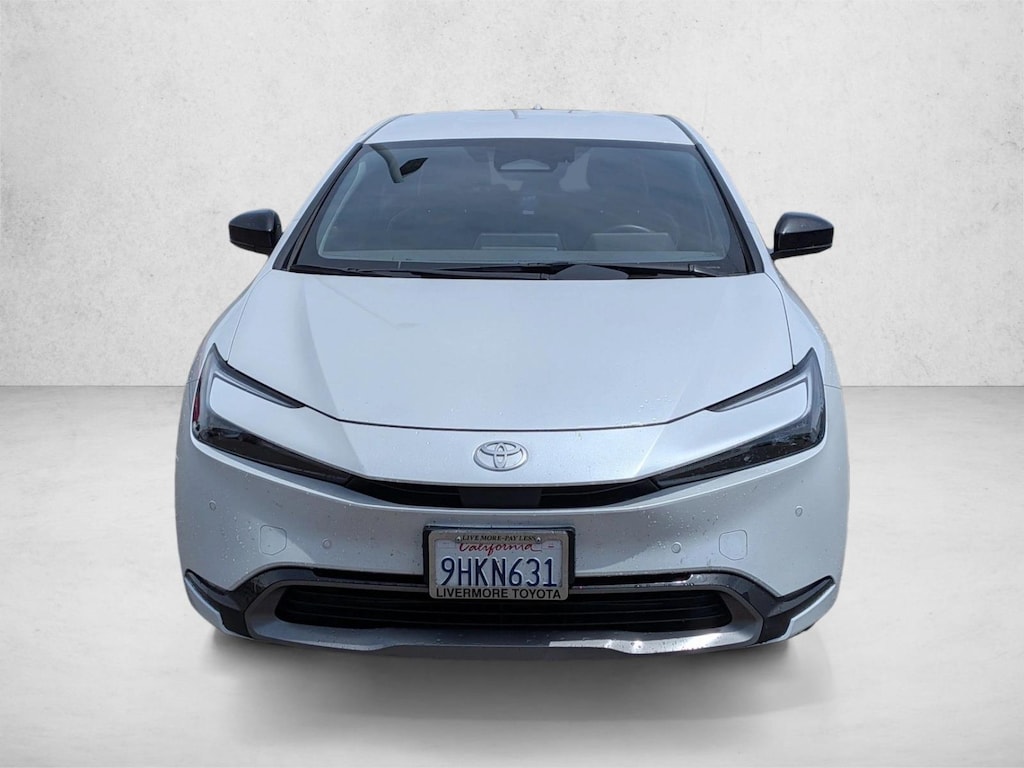 Used 2023 Toyota Prius XLE Hatchback
