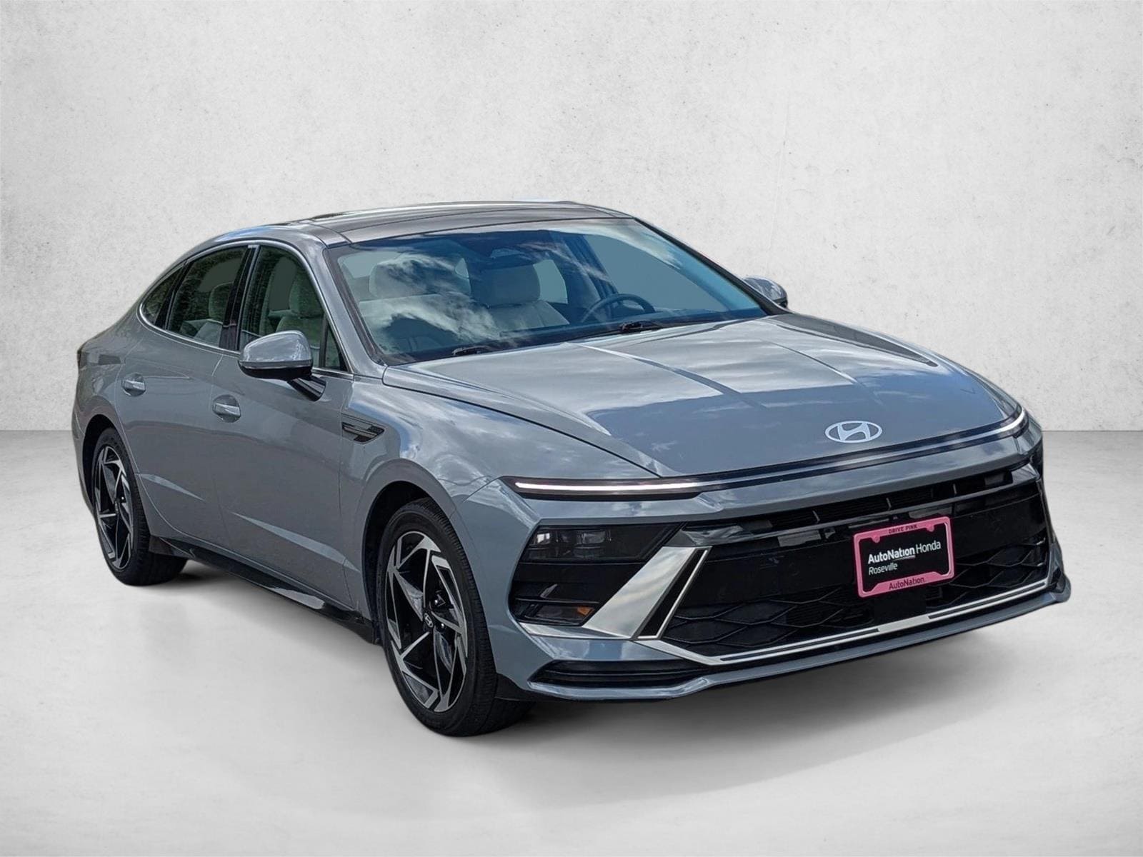 2024 Hyundai Sonata SEL photo 2