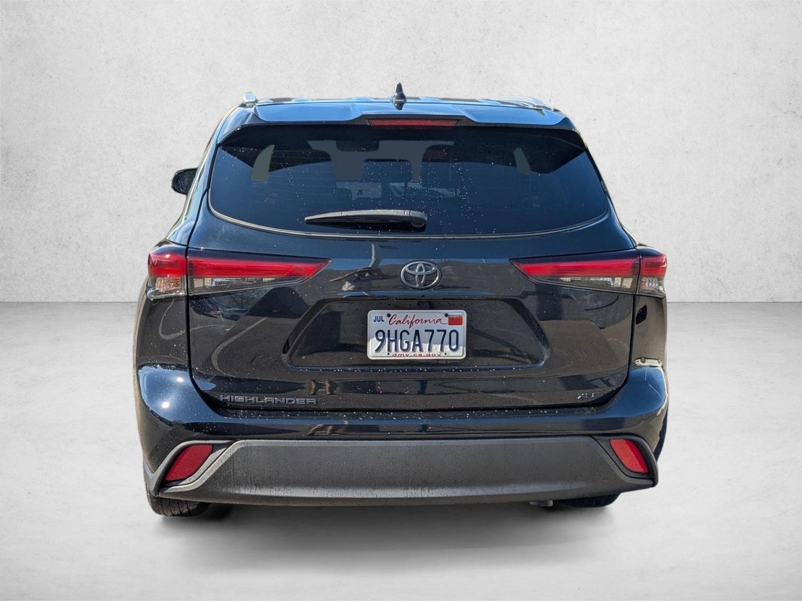 2023 Toyota Highlander XLE photo 6