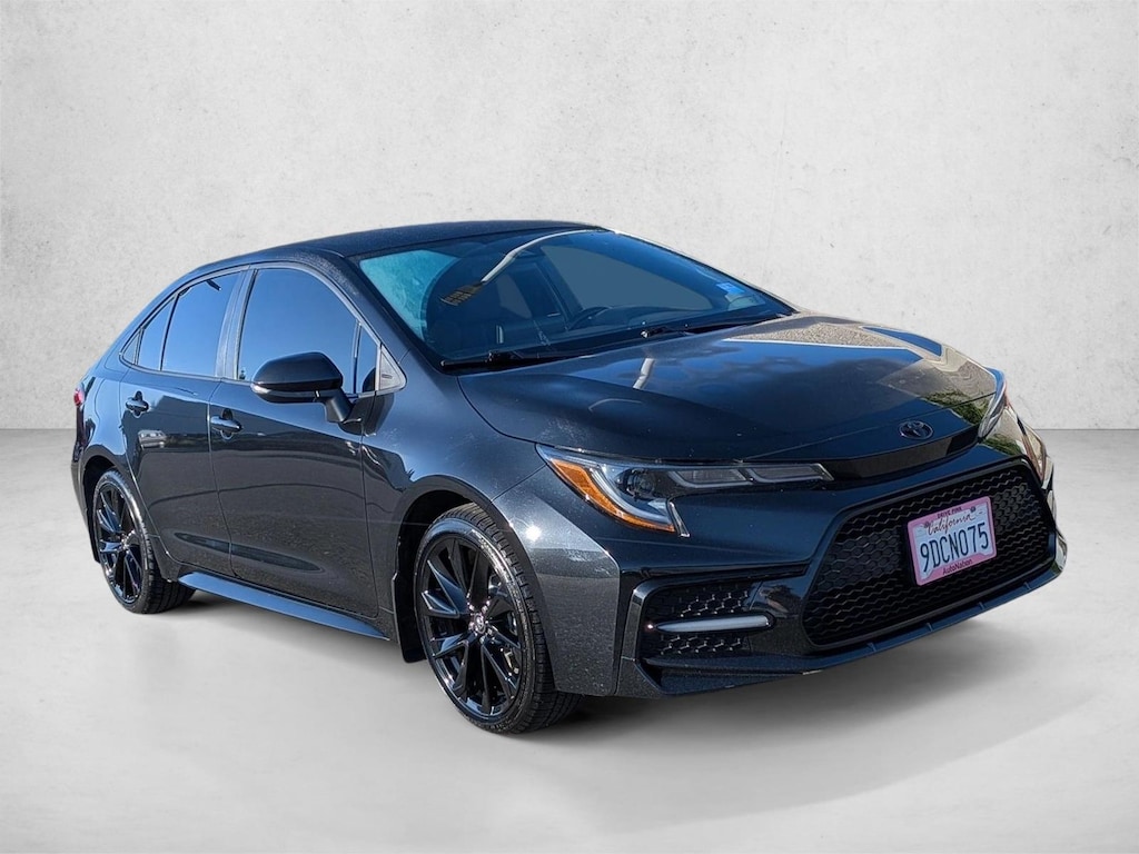 Used 2022 Toyota Corolla SE Nightshade Sedan