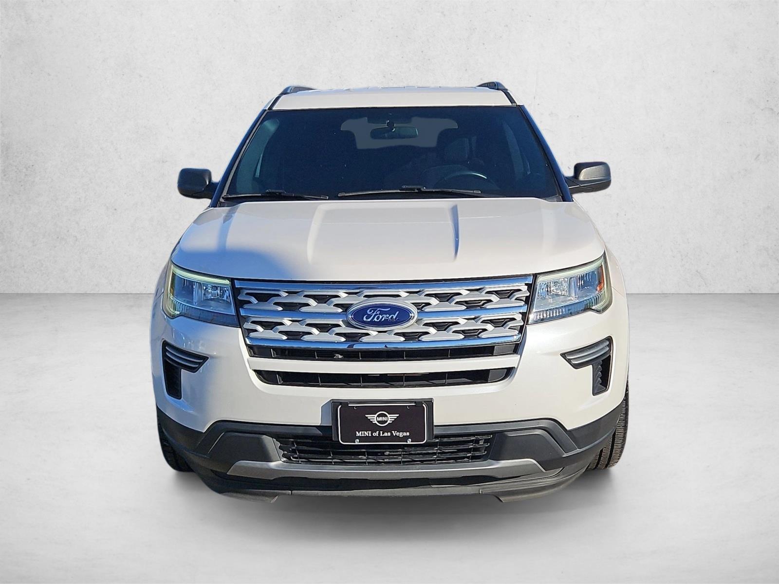 2018 Ford Explorer XLT photo 2