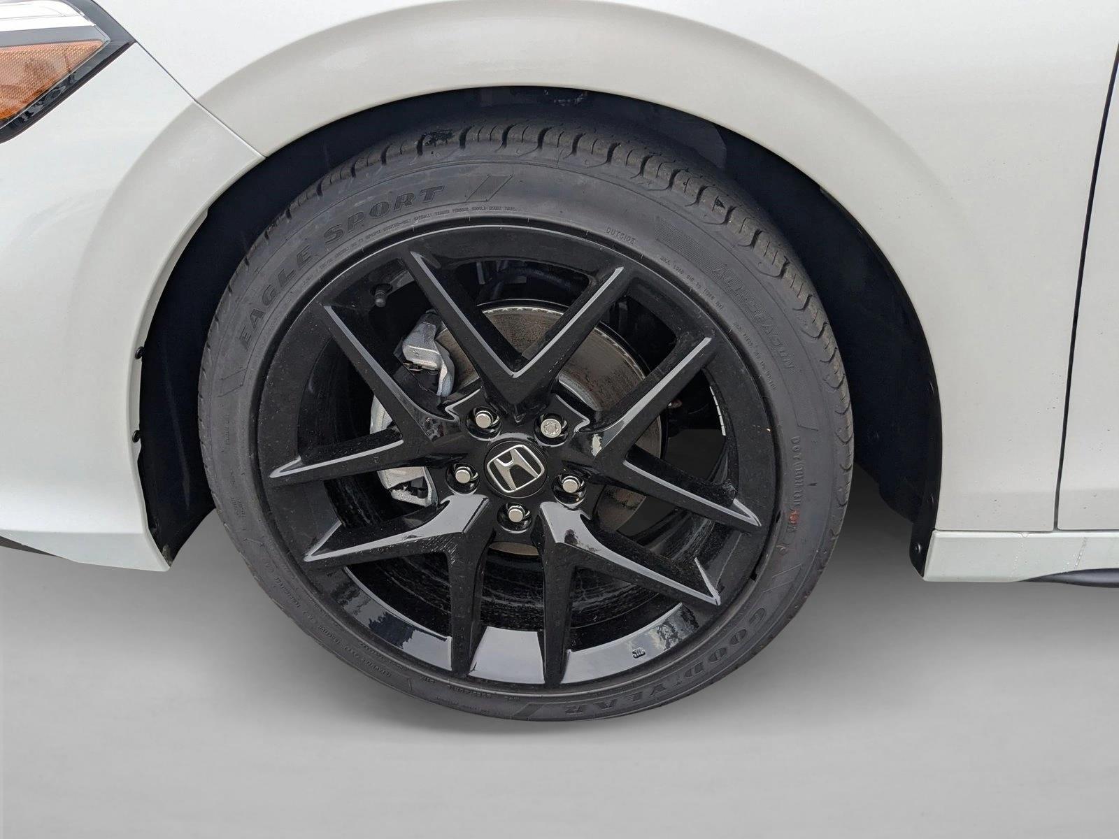 2026 Honda Civic Hatchback Sport - Photo 10