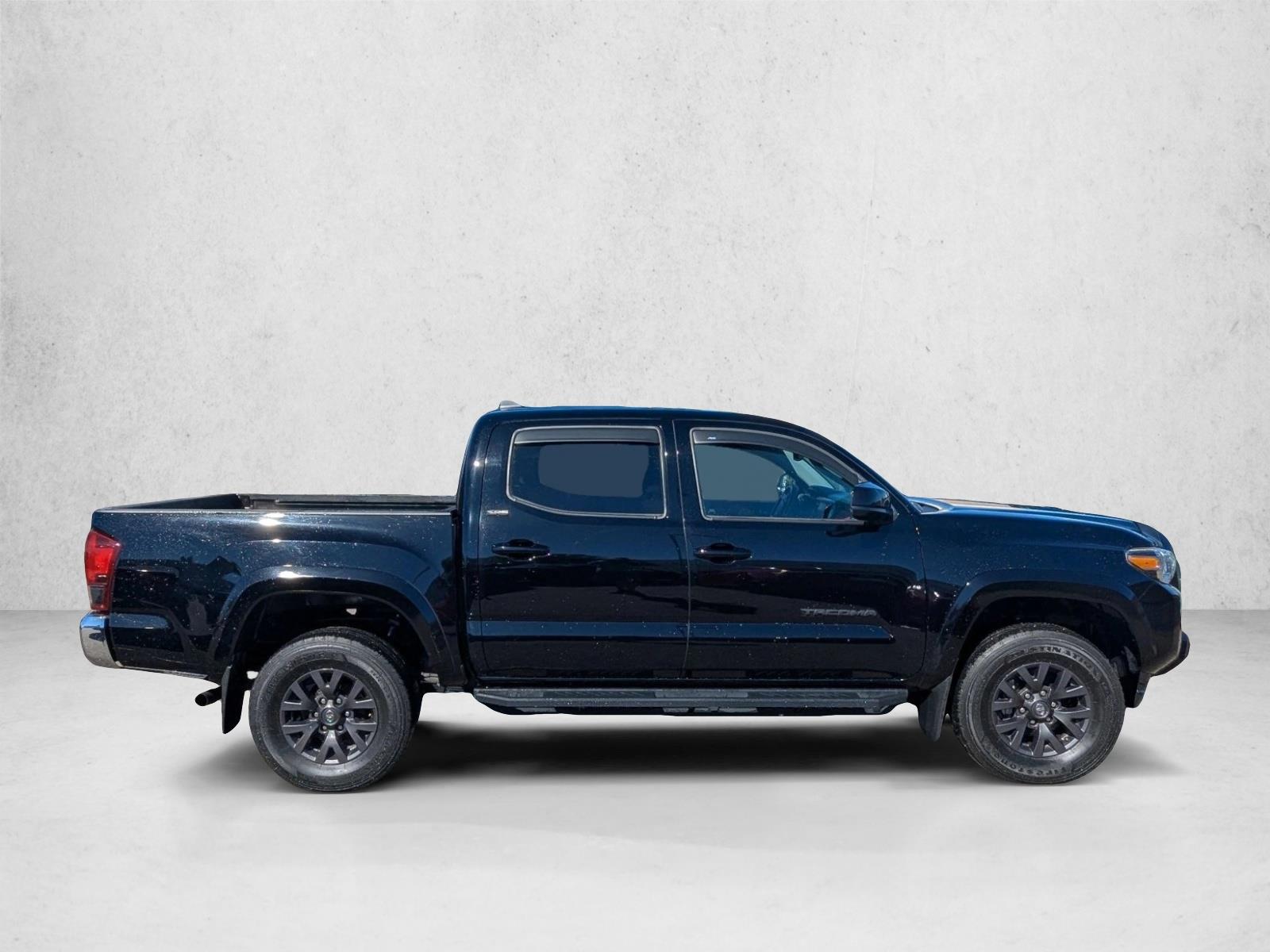 2023 Toyota Tacoma SR5 V6 photo 4