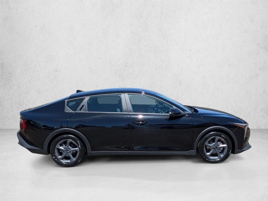Used 2025 Kia K4 LXS Sedan