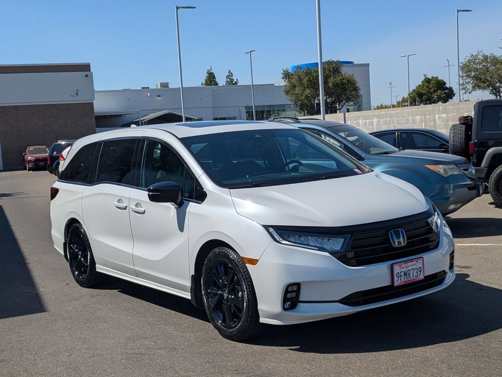 2023 Honda Odyssey Sport photo 3