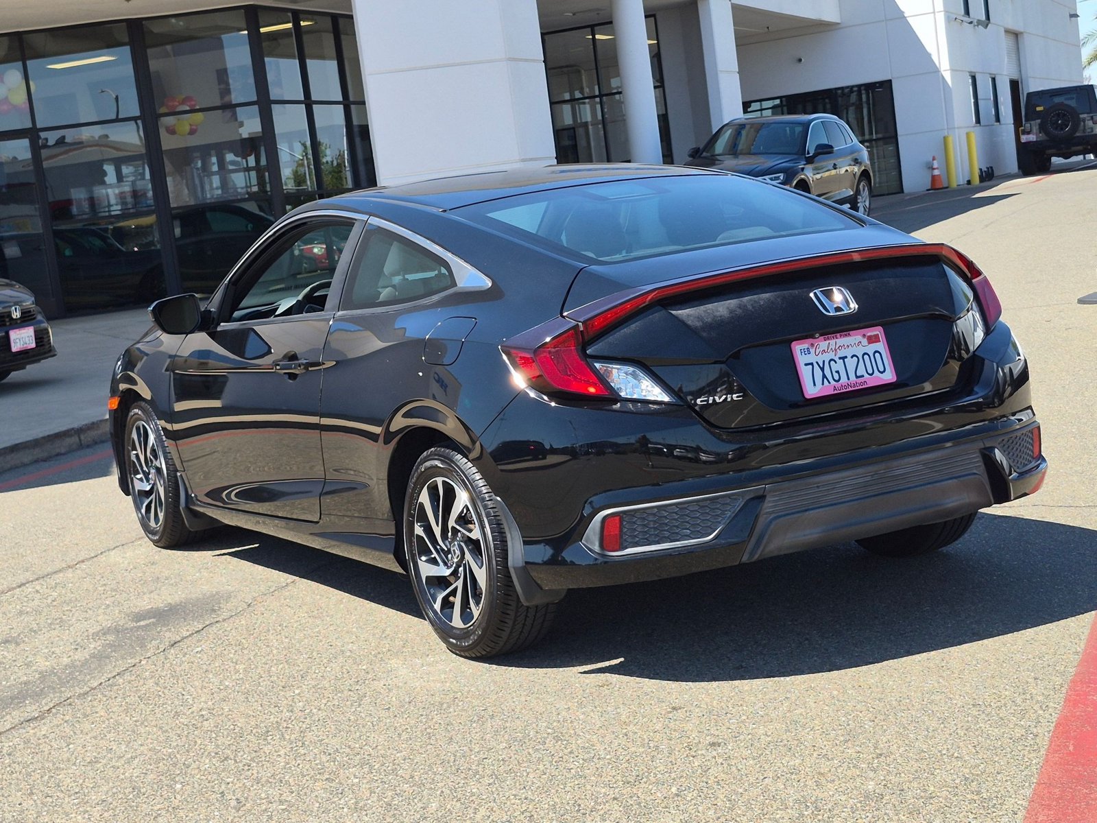 2017 Honda Civic LX-P - Photo 8